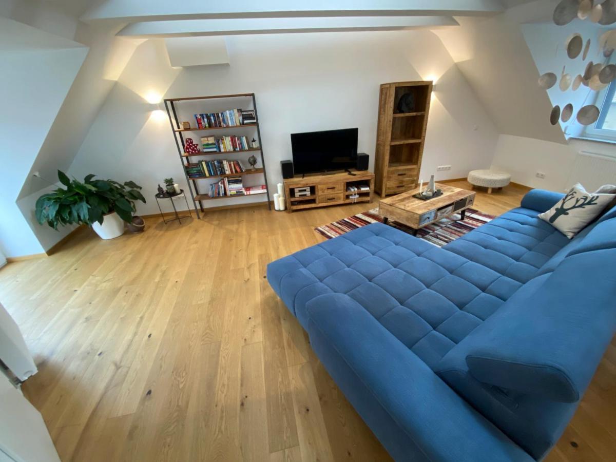 Modernes Penthouse, Nahe Wuerzburg Apartment Exterior photo